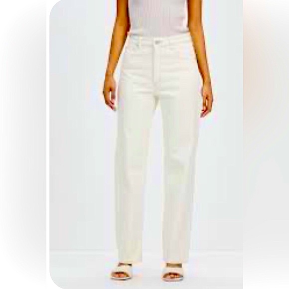 Abrand Denim - A brand A 94 Slim Jeans- off white. five pocket , high waisted jeanSize 12/30